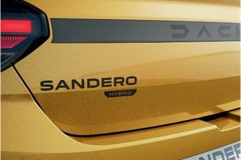 Dacia lanza el Sandero con motor híbrido 155 para impulsar su electrificación