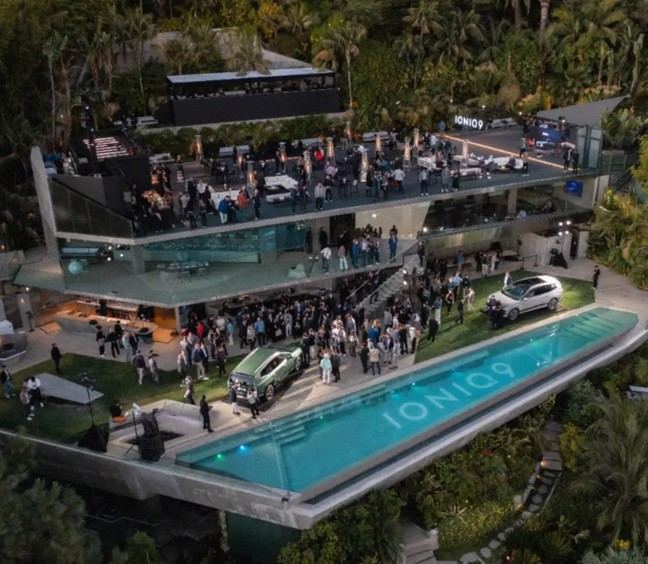 Hyundai presenta el IONIQ 9, su primer SUV eléctrico grande en Los Ángeles